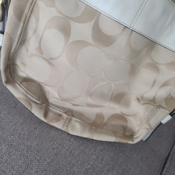 Beige Coach bag - Picture 3 of 8